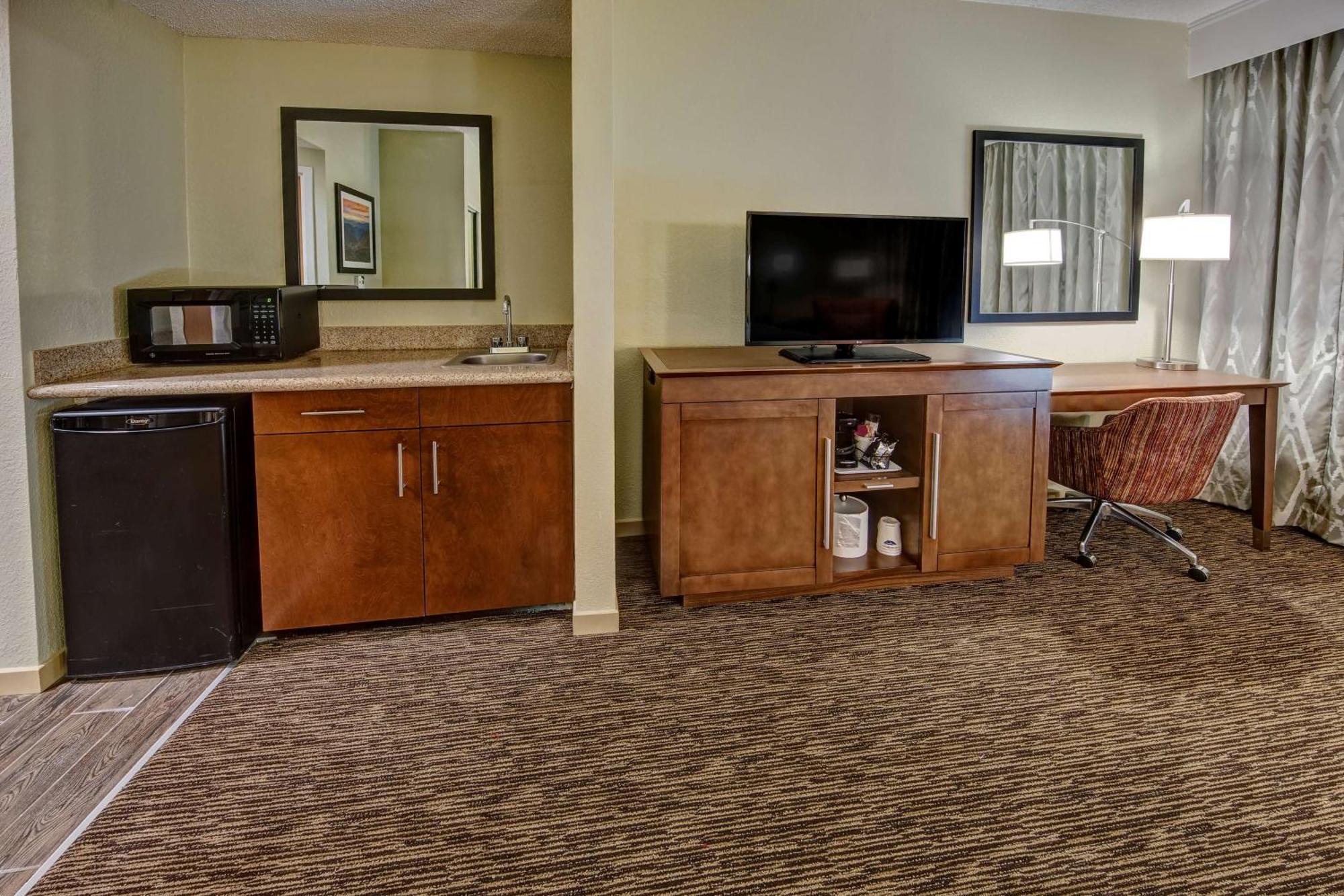 Hampton Inn Concord/Kannapolis Bagian luar foto