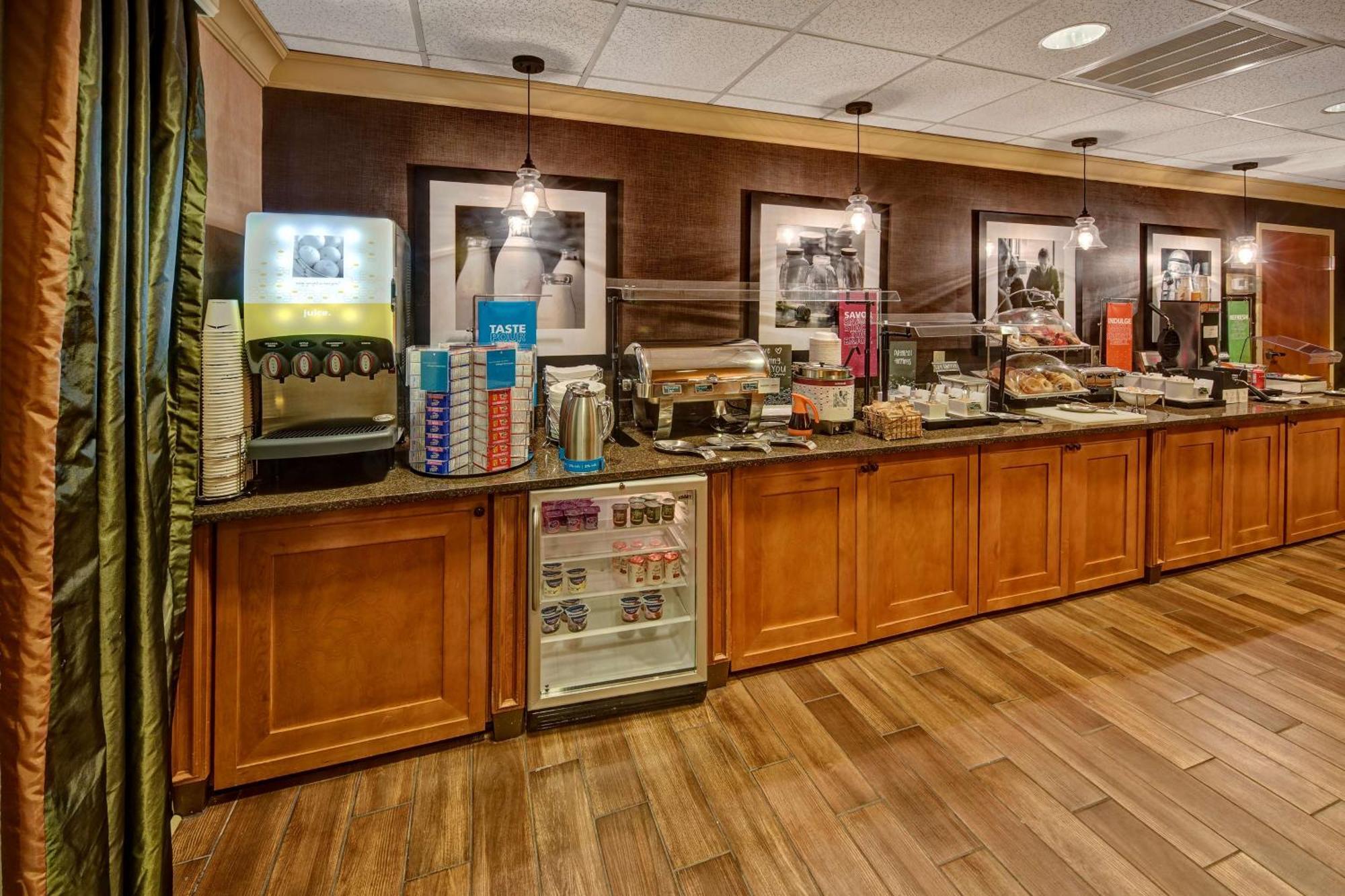 Hampton Inn Concord/Kannapolis Bagian luar foto